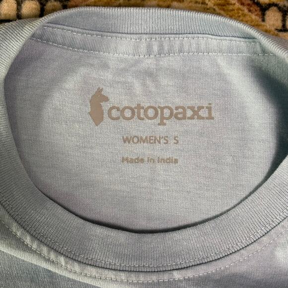 Cotopaxi Graphic Logo T-shirt Women's Cropped Outdoor Hiking Top Size Small - Picture 5 of 11